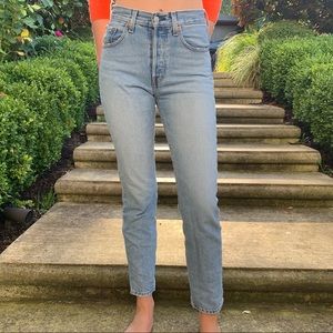 New Levis high waisted straight leg 501 jeans!!